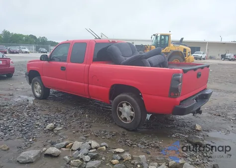 2005 Chevrolet Silverado 1500 Z71 z USA, uszkodzony, nr VIN 1GCEK19Z45Z311005